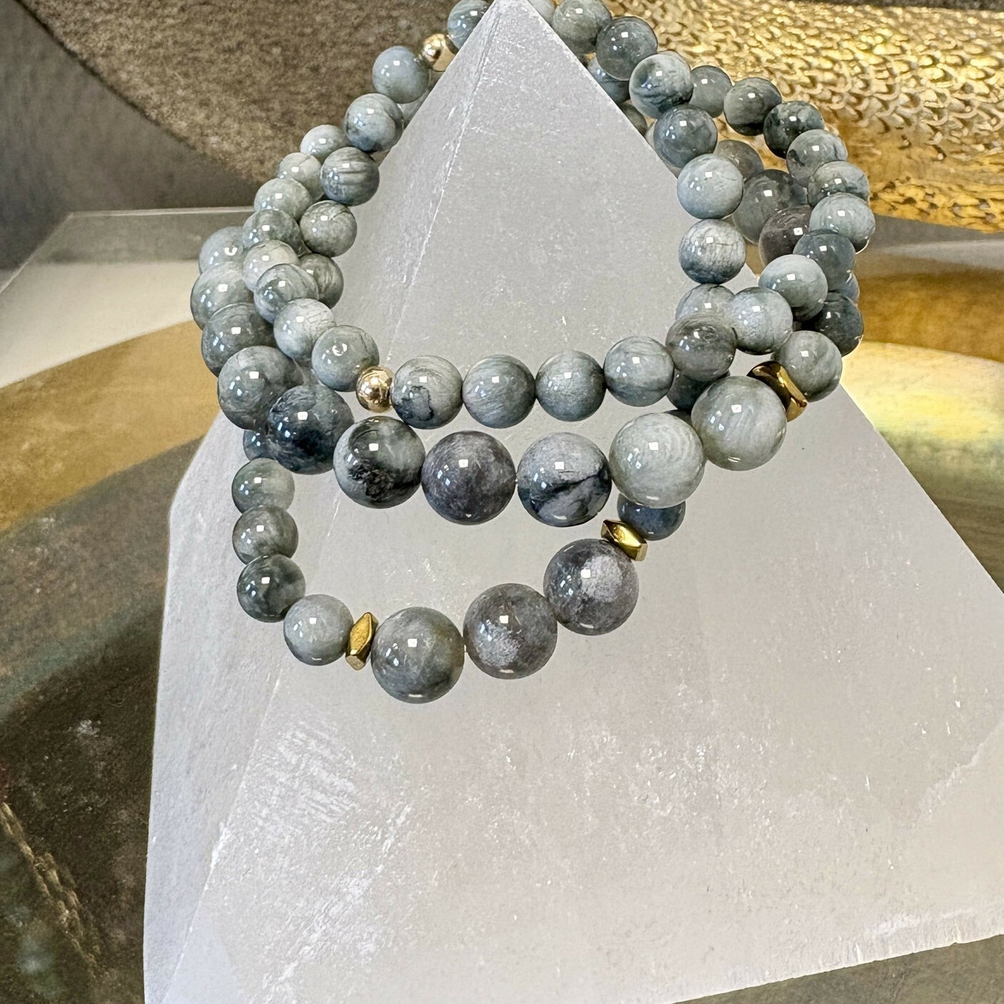 Bracelets en œil de chat et hématite dorée