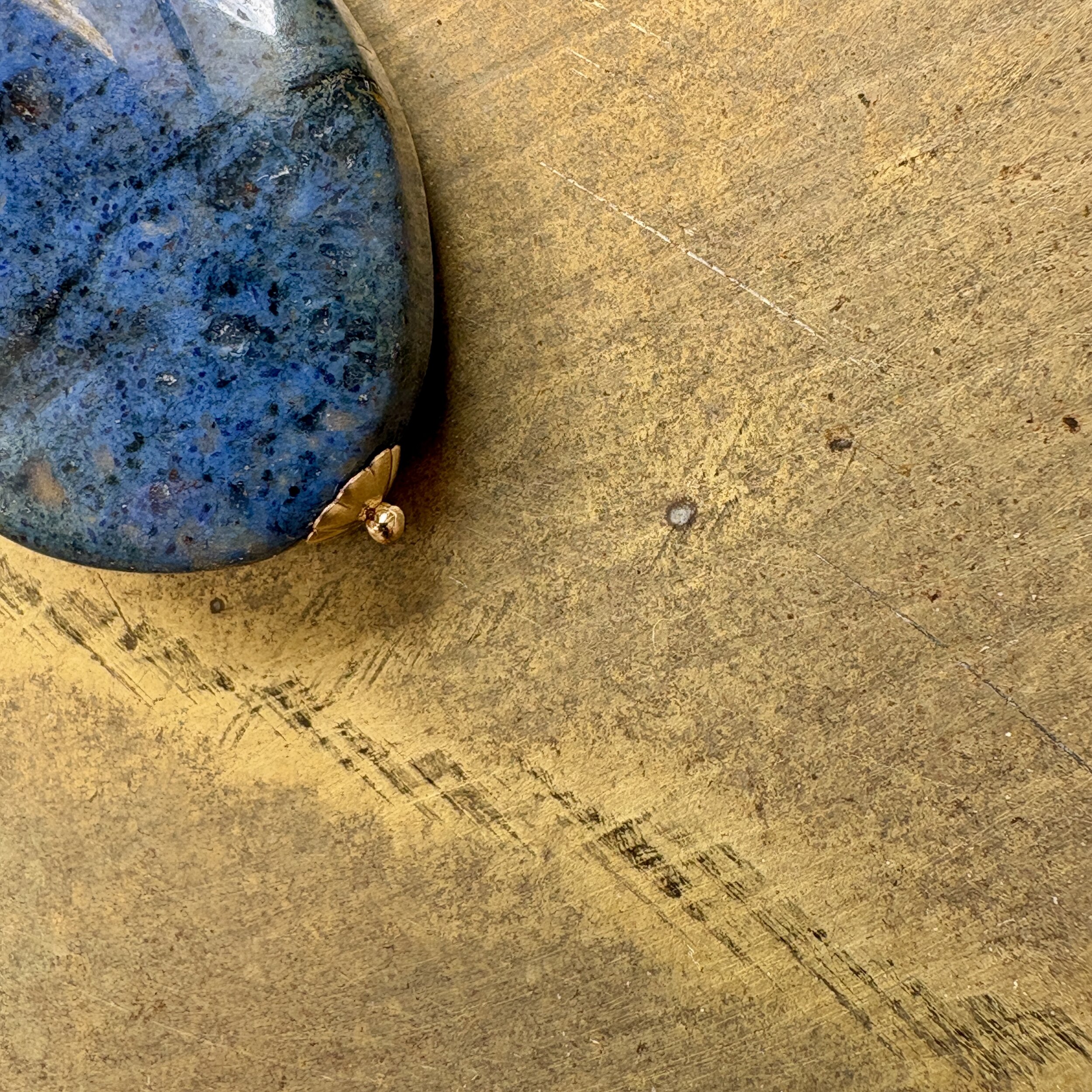 coupelle-gold-filled-pierre-bleue