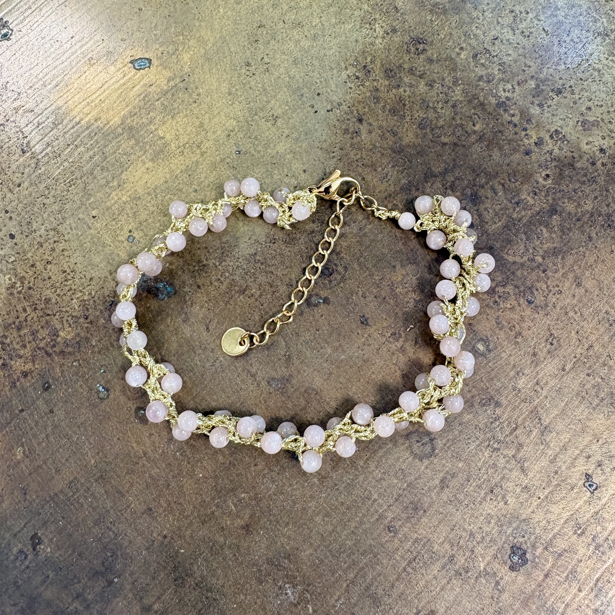 bracelet-pierre-de-soleil-crochet-fait-main-femme