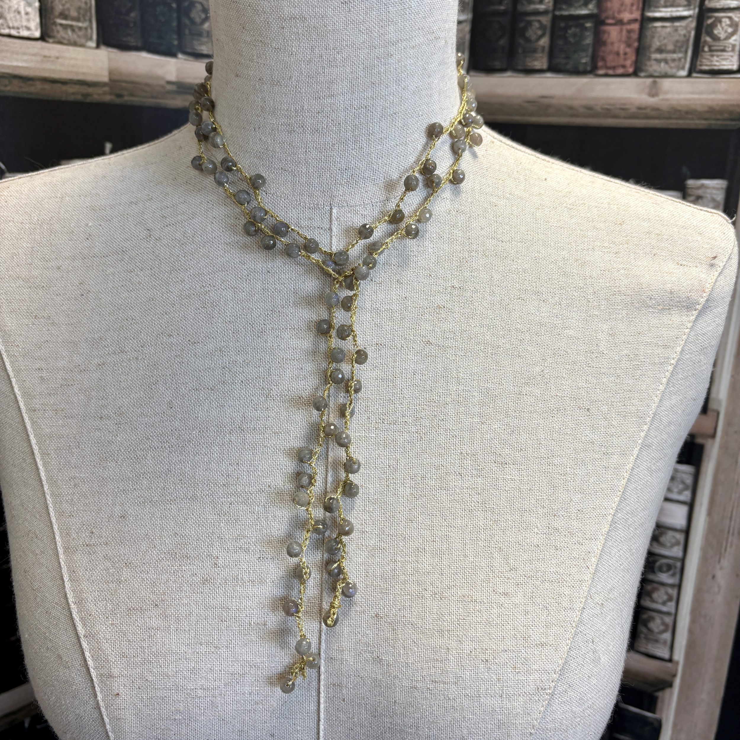 collier cravate labradorite facette