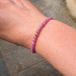 bracelet-rubis-4mm-facettes