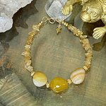 Bracelet en agates jaunes et citrines, vue d’ensemble