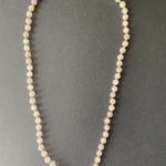 Collier en quartz rose noué à la main, pièce unique 3