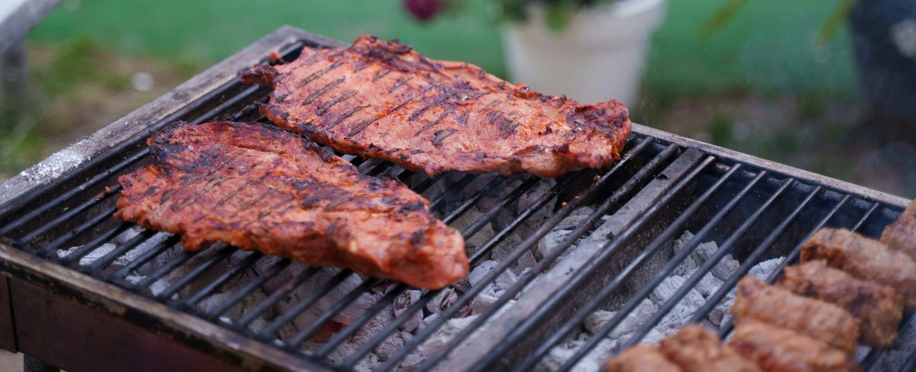 Grill with Stainless Steel Grates