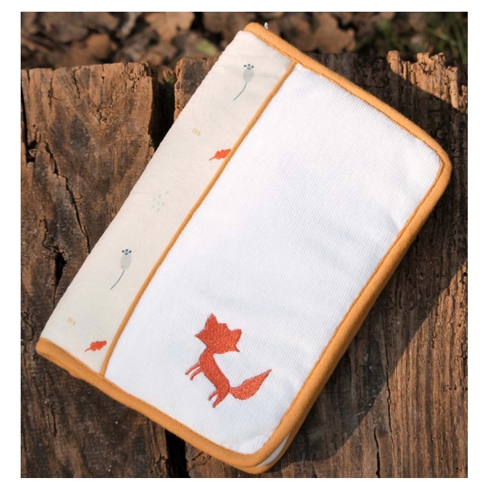 protege-carnet-cache-cache-en-foret-3kg7-trois-kilos-sept-2