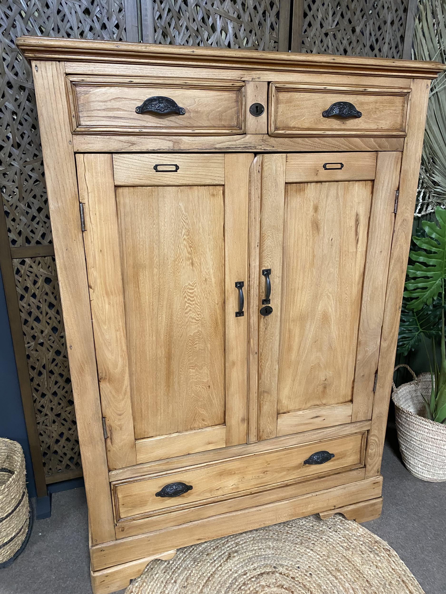 Meuble ancien