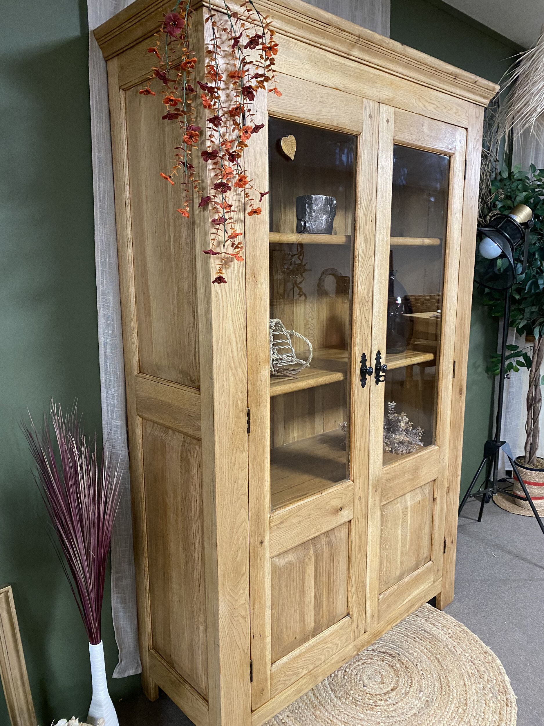Vitrine en bois