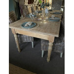 Grande table