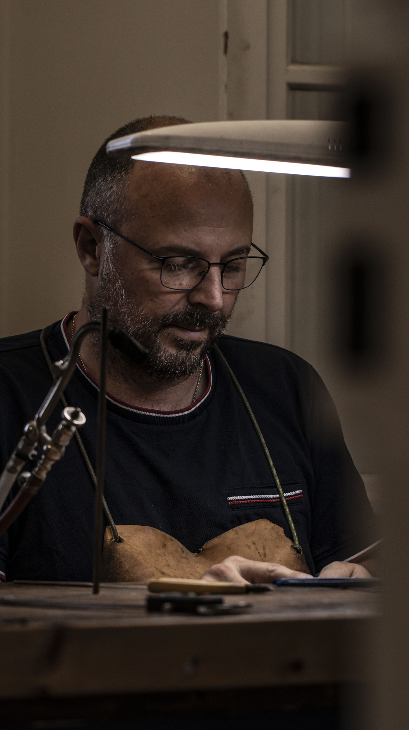Atelier de bijouterie joaillerie JK à Valbonne, fabrication française de bijoux en or et argent
