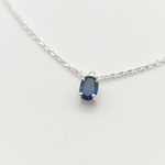 Collier saphir ovale serti 4 griffes en argent (4)