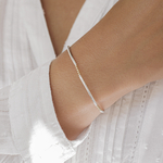 Bracelet jonc Louxor en argent 925 et or lamine 14K (goldfilled) porté