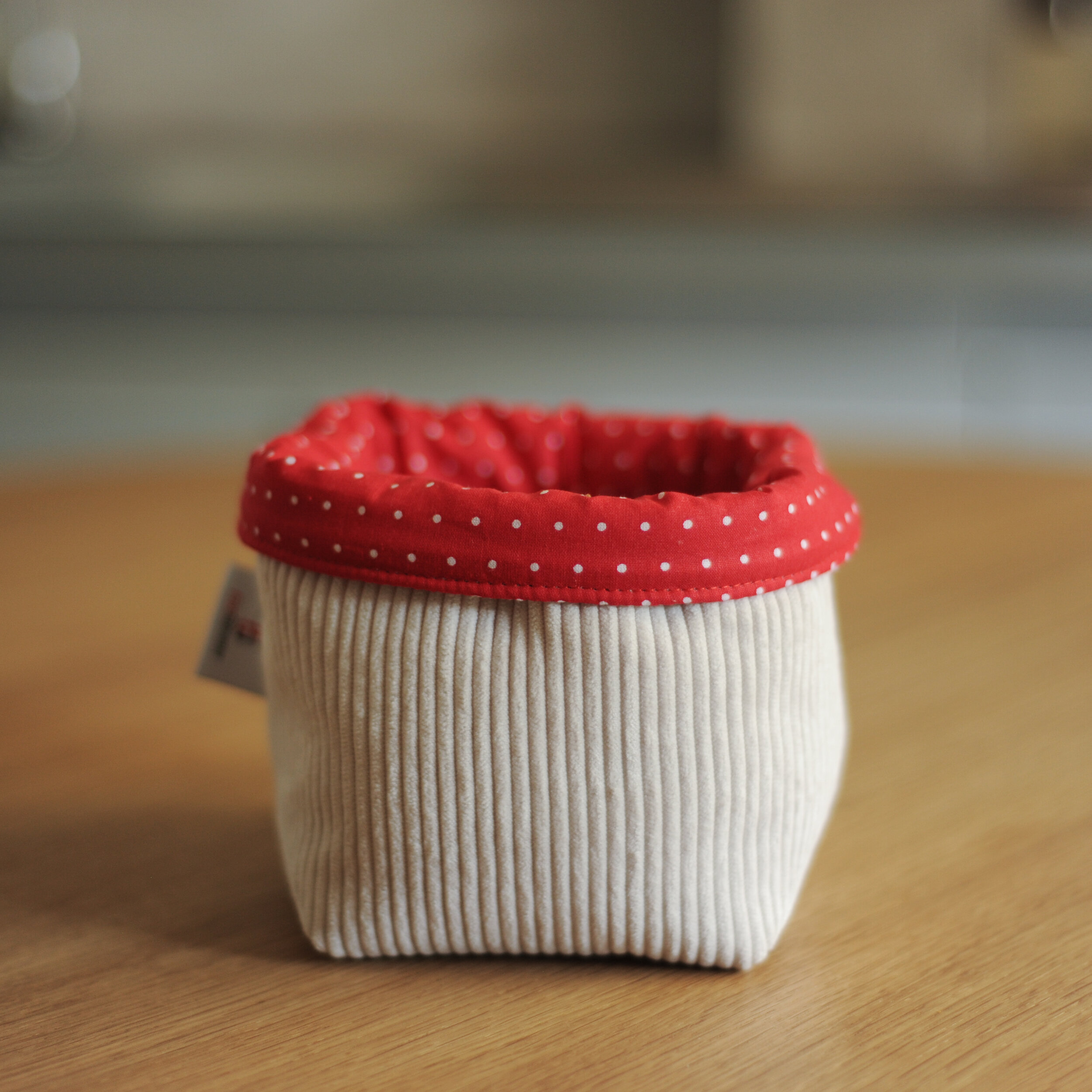 paniere velours blanc casse rouge pois blancs collection Chalet