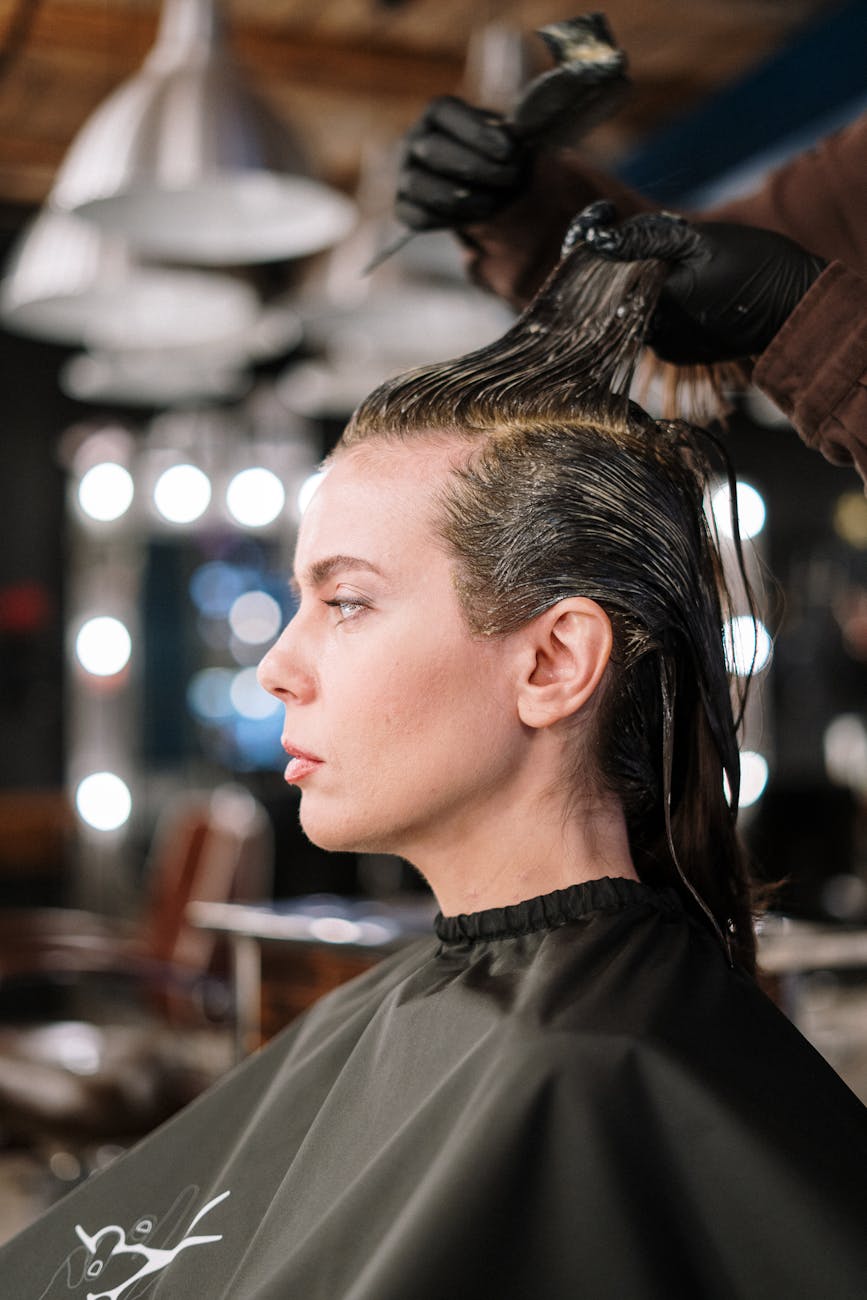 photos gratuites de a l interieur application de cheveux beaute