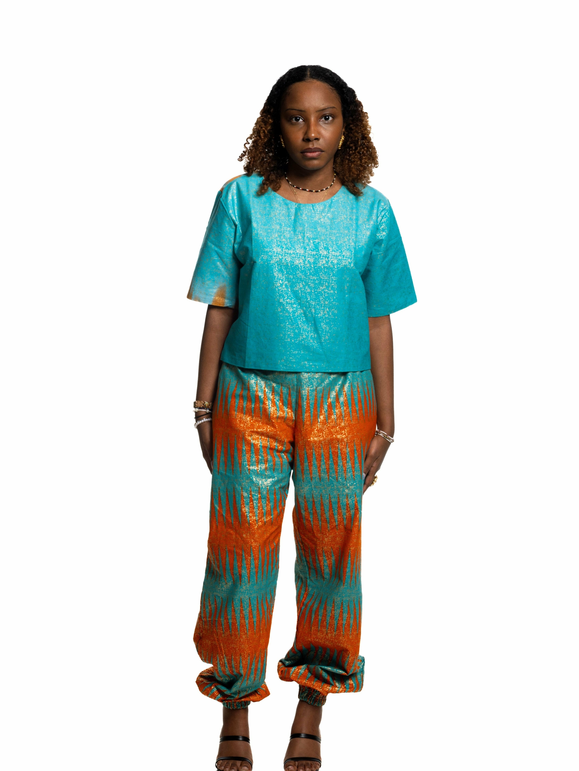 prod-ensemblepantalonenpagnebleudughanaamotifs1-153_1