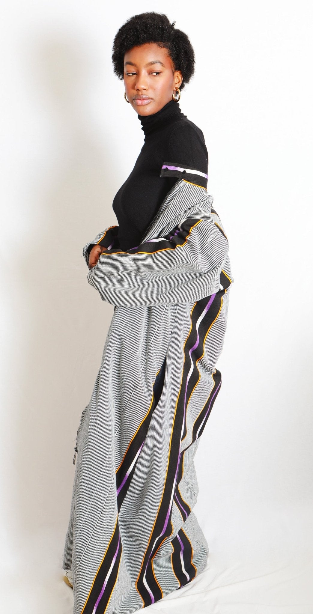 prod-manteaulonganoiretblancenpagnetraditionnelafricain-182_4