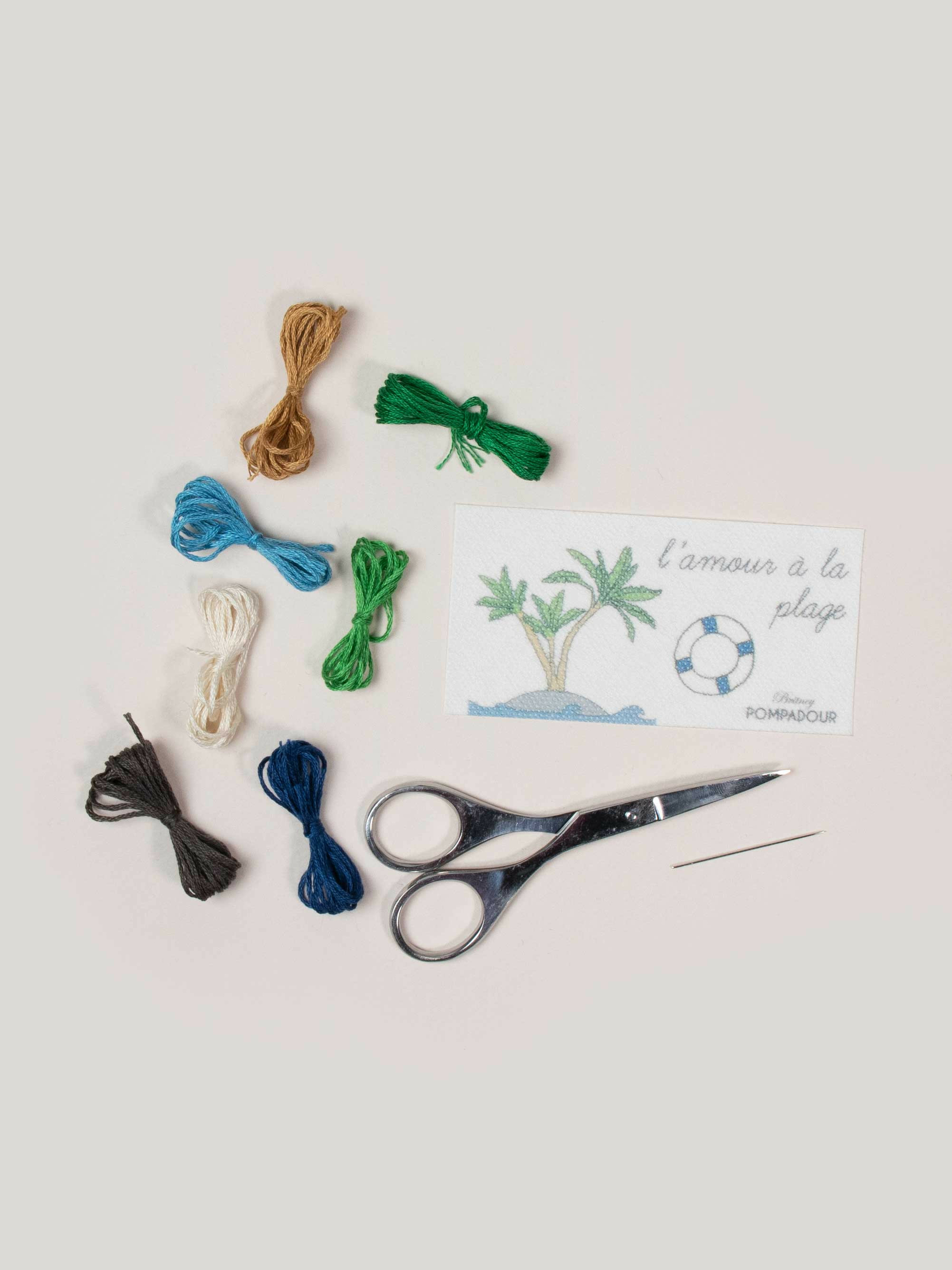 kit-de-broderie-palmier-l-amour-a-la-plage