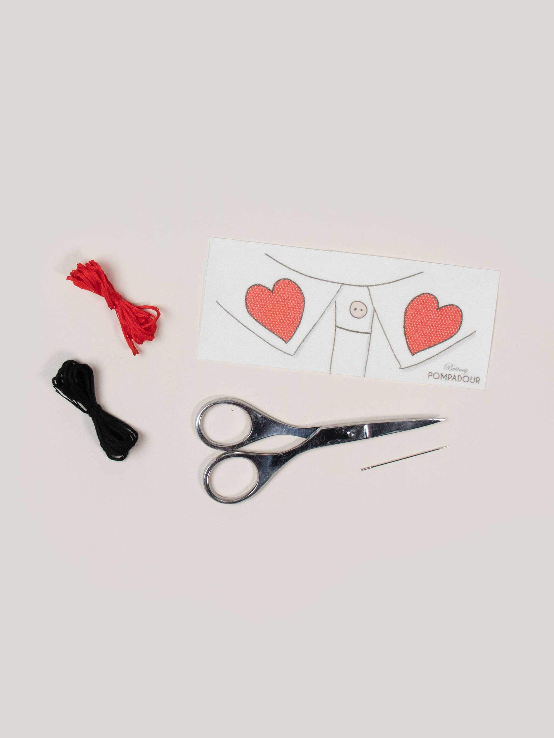 kit-de-broderie-pour-col-coeurs