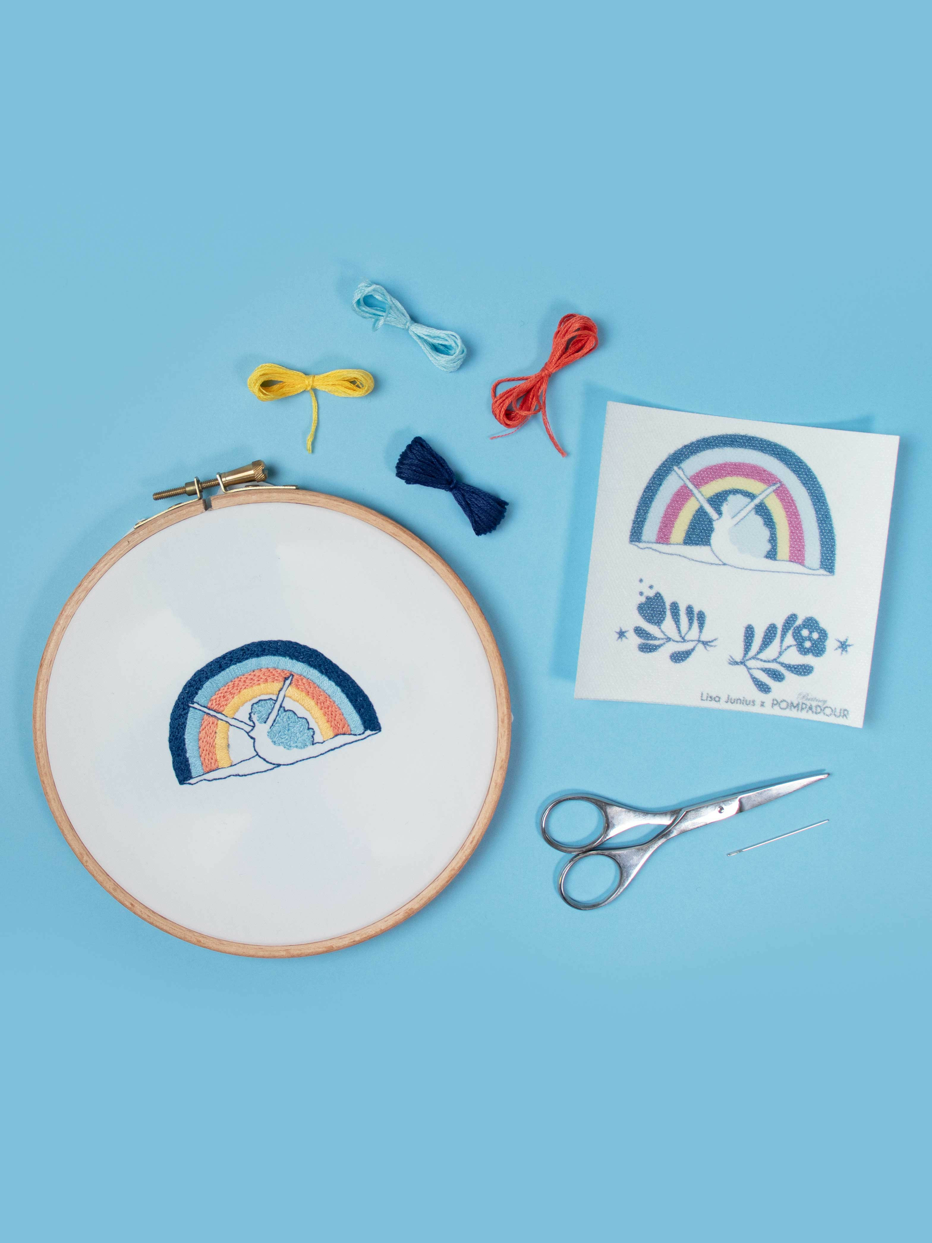 kit-de-broderie-lisa-junius-femme-arc-en-ciel