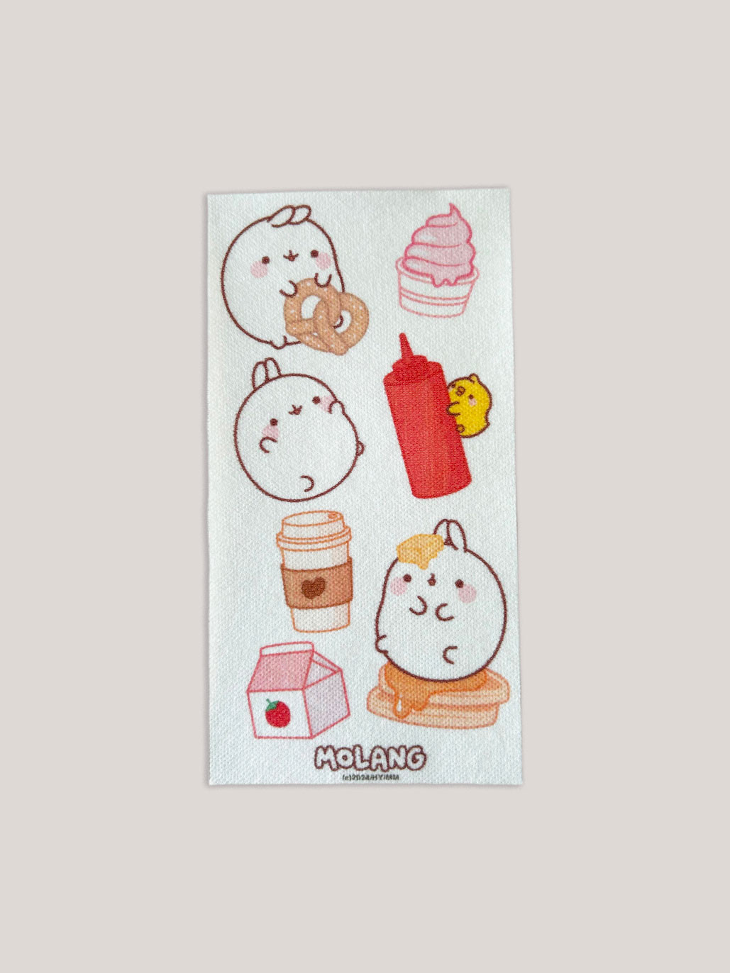 motifs-a-broder-molang-comfort-food