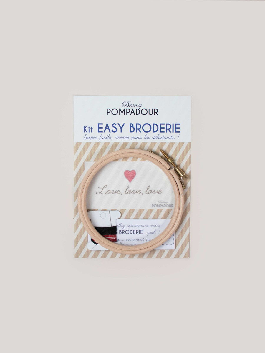 kit-de-broderie-coeur-love-love-love-2