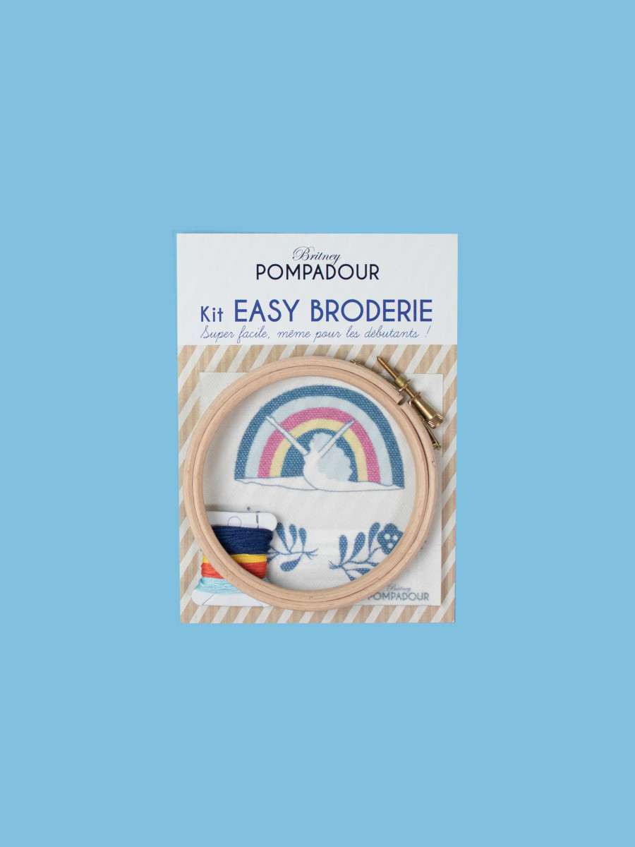 kit-de-broderie-lisa-junius-femme-arc-en-ciel-3
