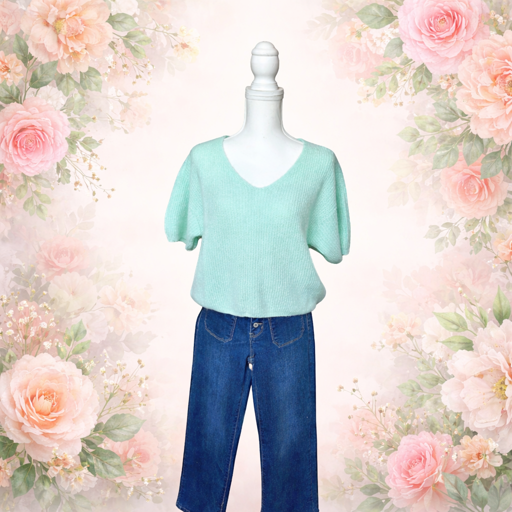 mannequin en pull vert menthe et jeans