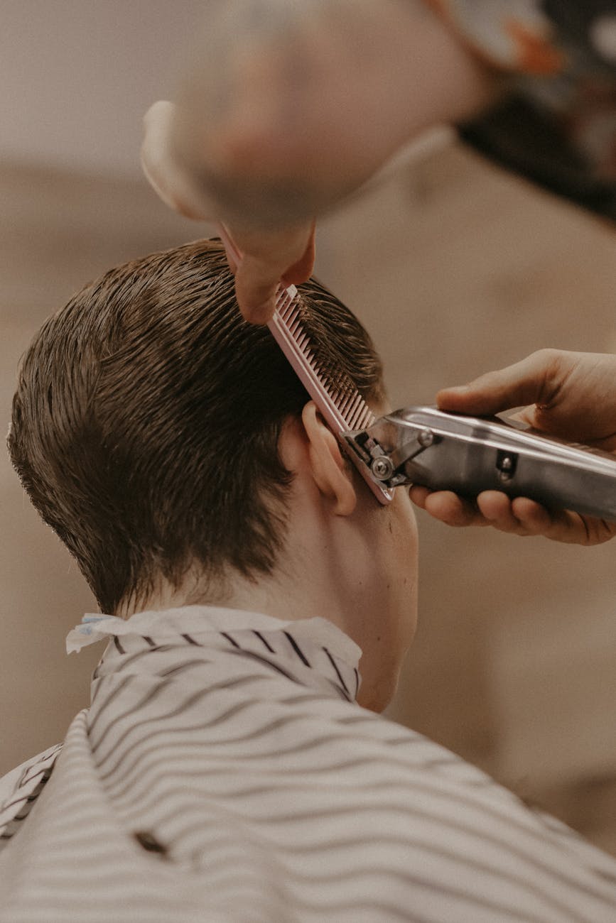 photos gratuites de barbier bielorussie cape rayee