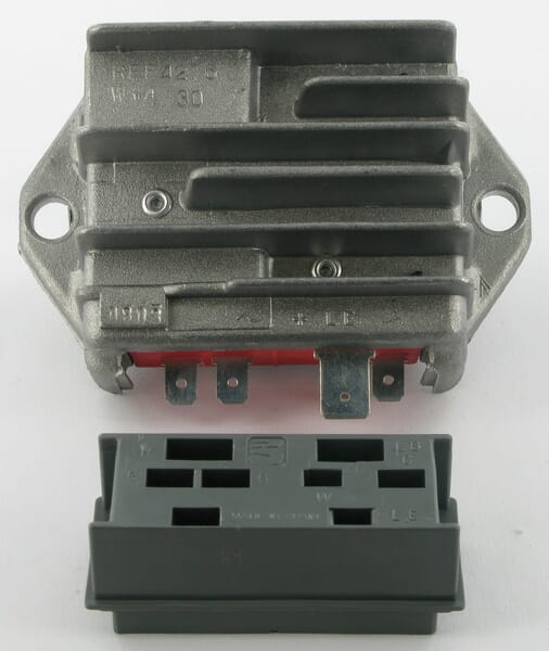 Régulateur de tension - Lombardini 7362402