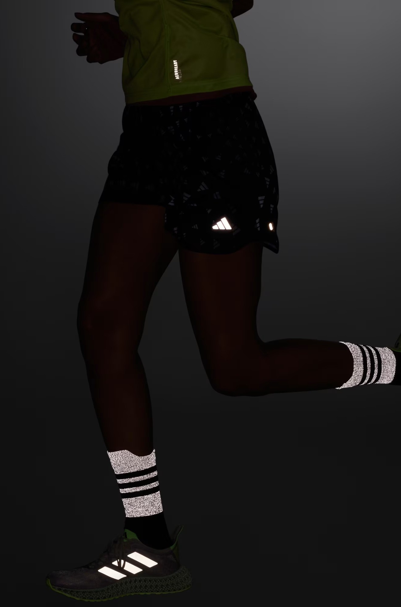 Short femme Adidas RUN IT BL SHO Noir imprimé blanc 8
