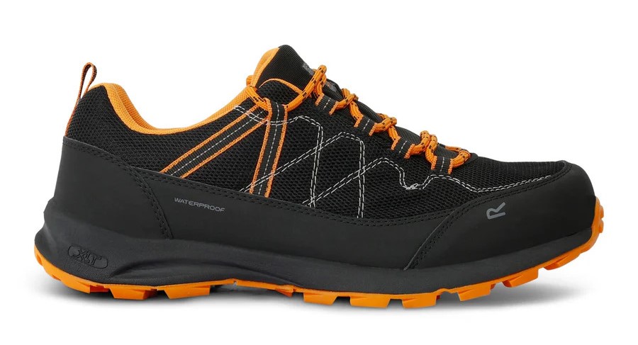 Chaussures marche homme Regatta SAMARIS LITE LOW Noir Orange flamme (1)
