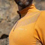 Tee-shirt de sport à manches longues 1-4 zip respirant homme Higher State Orange Moutarde (2)