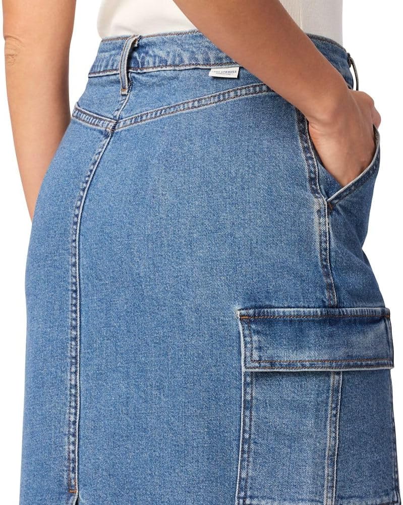 Cargo midi skirt styled with a tee