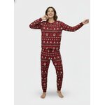 Vrouw in rode kerstpyjama Ho Ho Ho met sneeuwvlokken