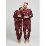 Stel in bijpassende rode kerstpyjama Ho Ho Ho met Kerstman en kerstbomen