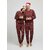 Stel in bijpassende rode kerstpyjama Ho Ho Ho met Kerstman en kerstbomen