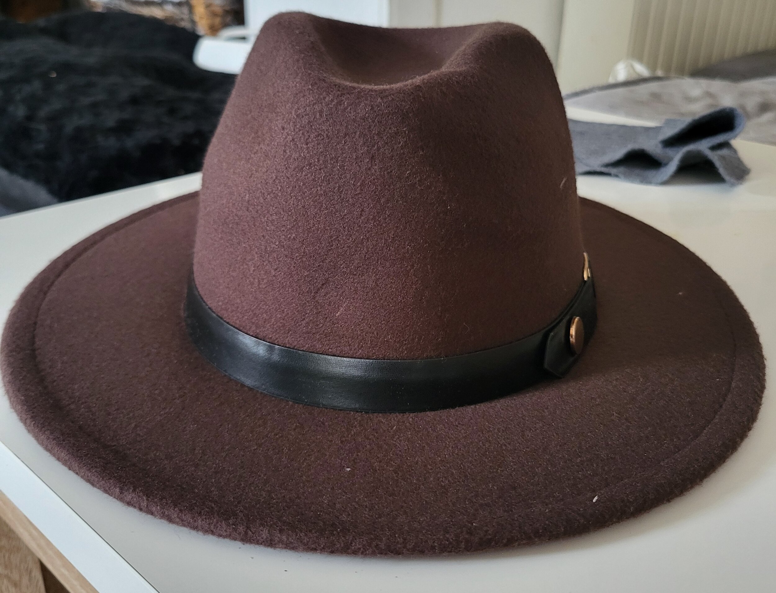 chapeau2
