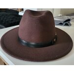 chapeau2