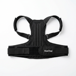 Photo professionnelle produit e-commerce _ correcteur de posture dorsal noir BeeChap sur fond blanc pur, vue de face du produit seul posé à plat, éclairage studio doux, ombres légères, rendu net et propre, sty (2)