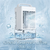 Ventilateur portable blanc avec brumisateur sur fond bleu clair glacé avec effet eau et glaçons. Produit blanc en angle 3_4 montrant le réservoir d'eau transparent. Texte en français _Grande Capacité Réservoir d'E
