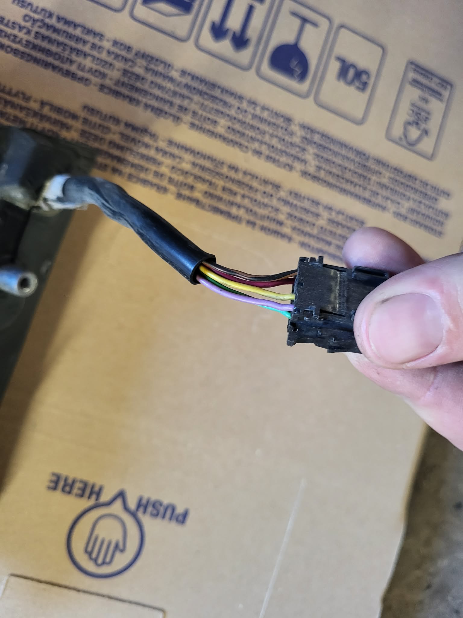 7cfced60-c3e1-48ae-a19b-fd70cc66a065