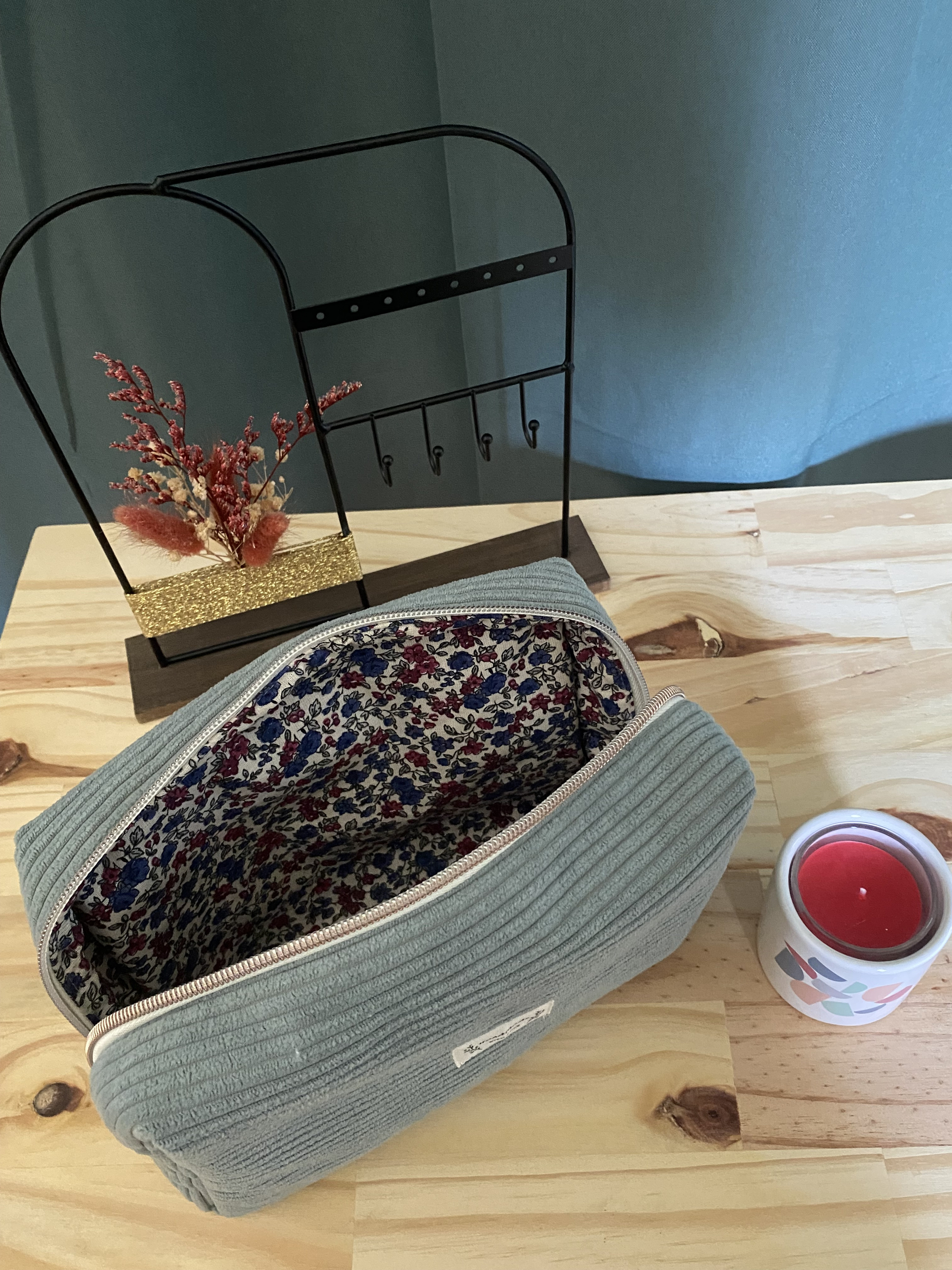Trousse de toilette en velours côtelé gris bleu fait main