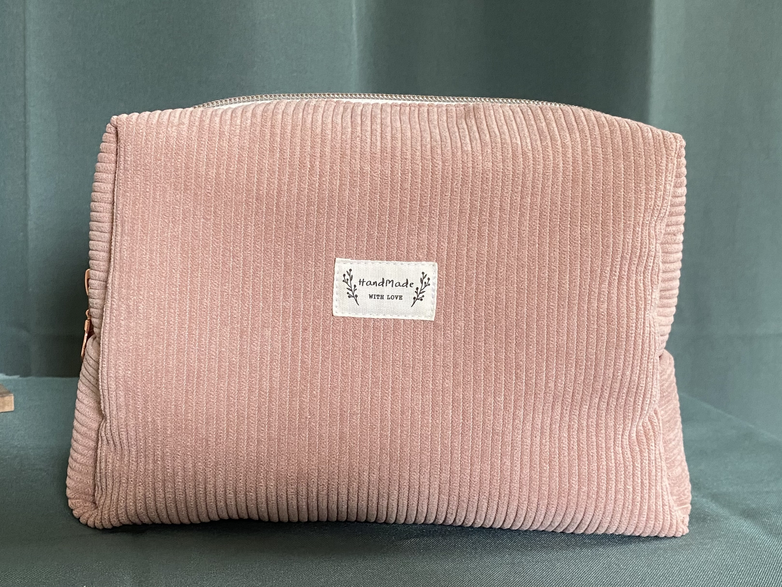 Trousse de toilette avec doublure fleurie