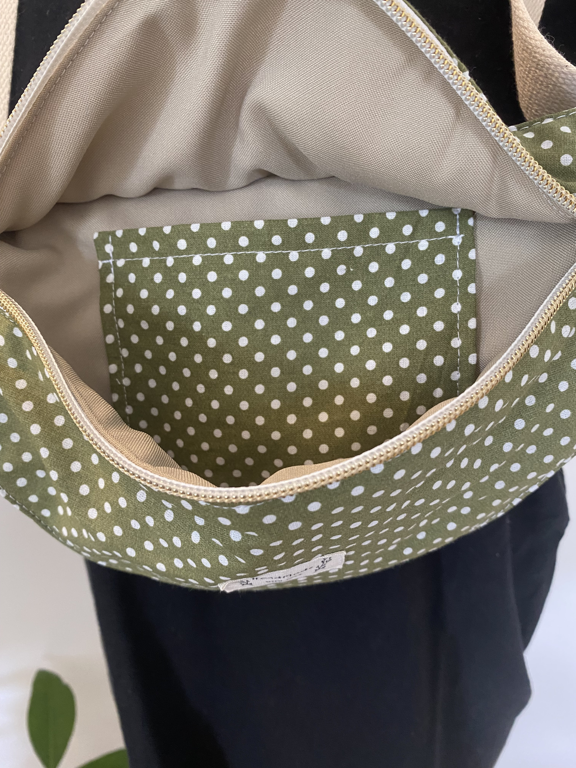 Intérieur du sac banane artisanal