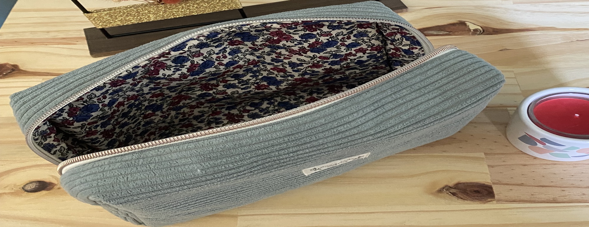 Trousse de toilette en velours côtelé – Modèle Nuage | Fait main