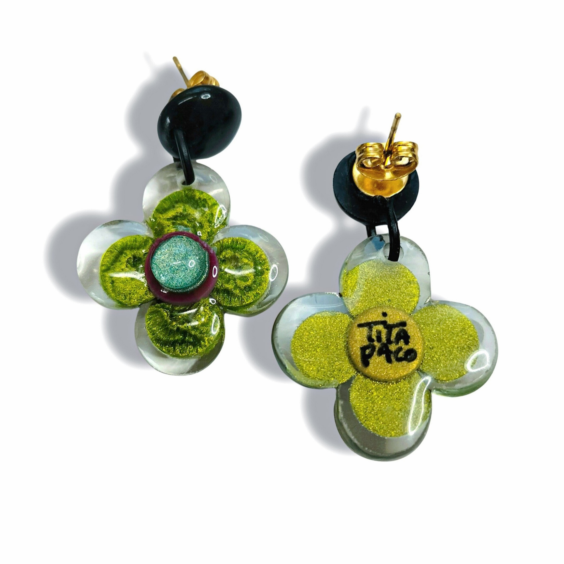 Boucles-oreilles-petites-fleur-verte-3