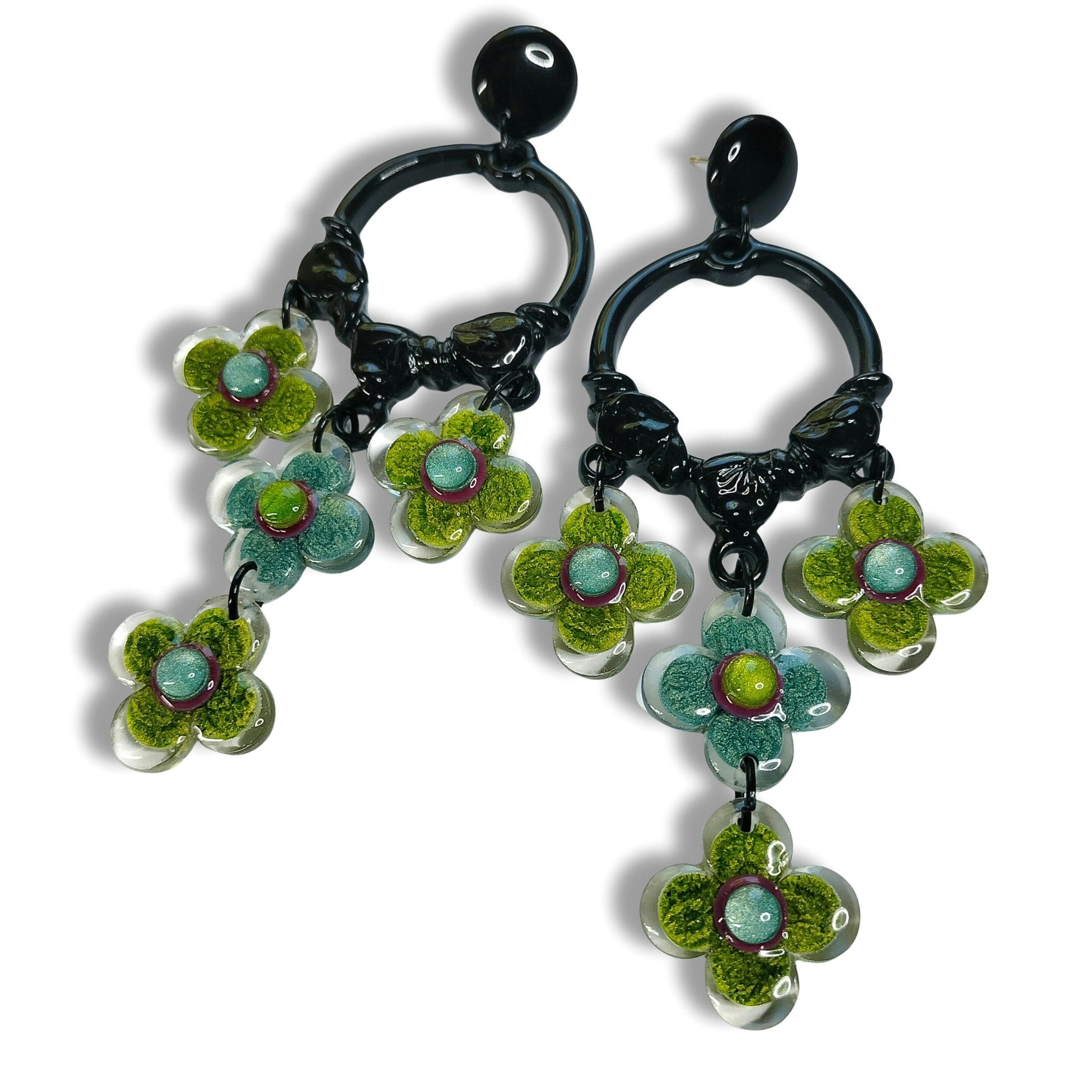Boucles-oreilles-xxl-fleurs-vertes-bleues-2