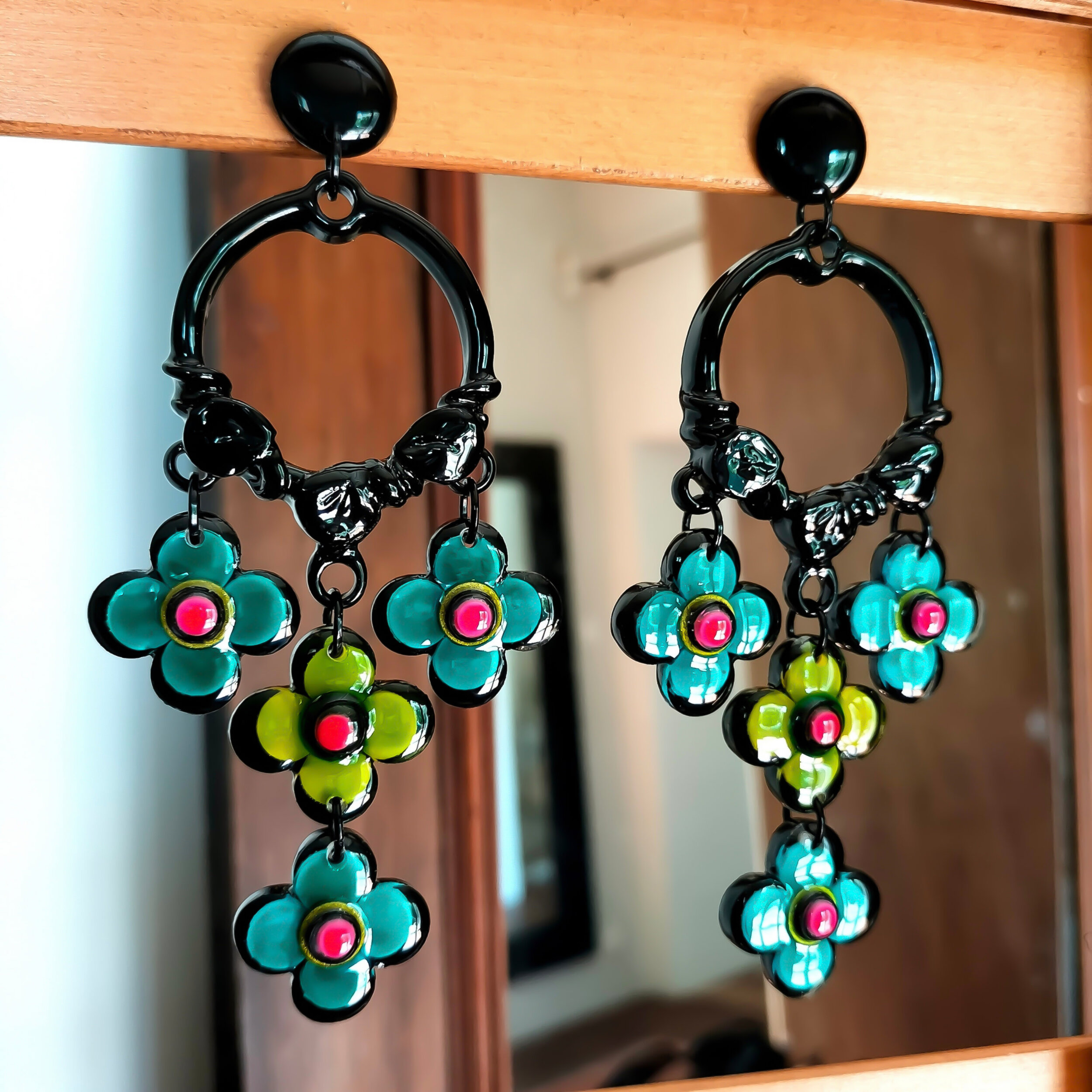 Boucles-oreilles-fleurs-turquoise-vertes-xxl-3