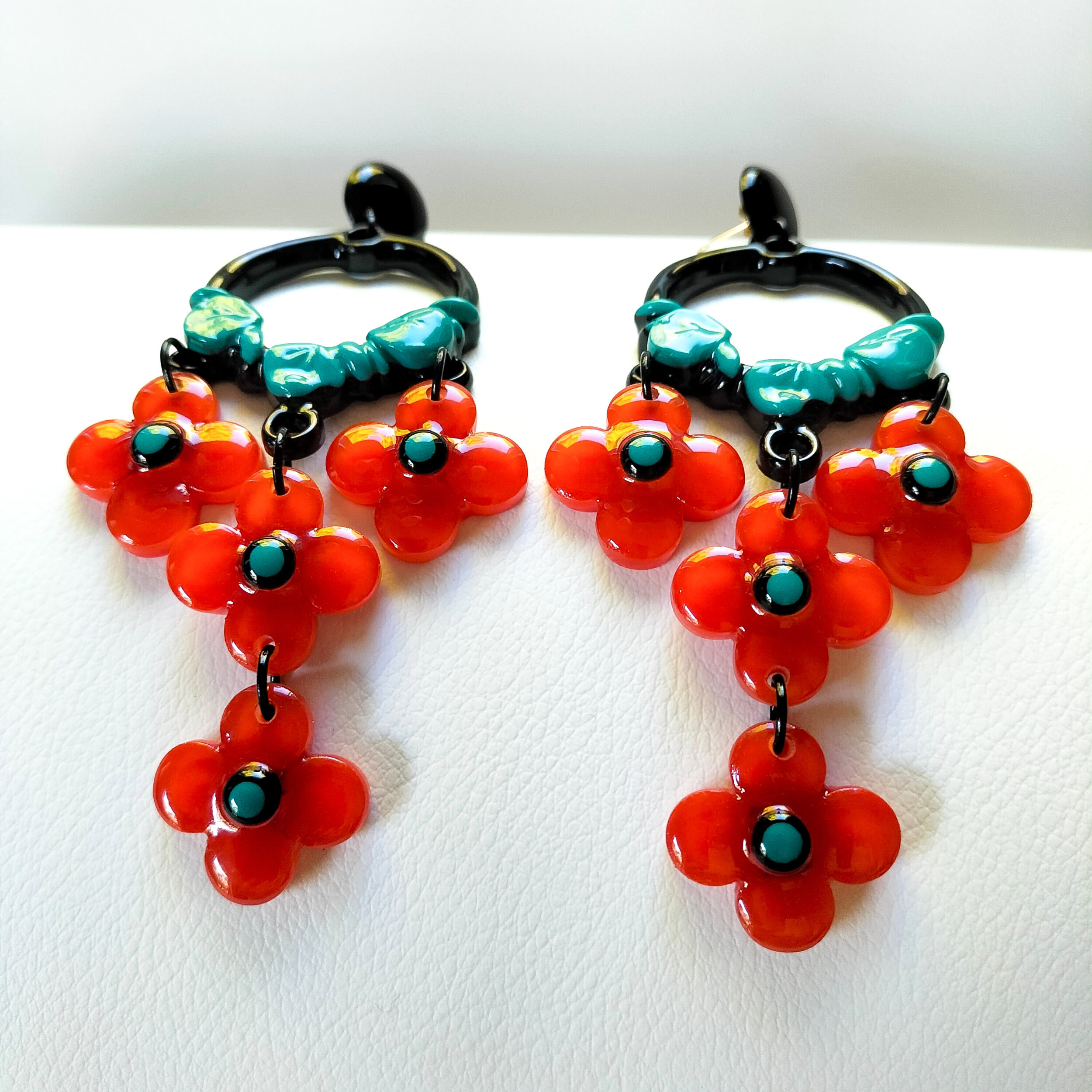 Boucles-d-oreilles-fleurs-oranges-hephaistos-xxl-6