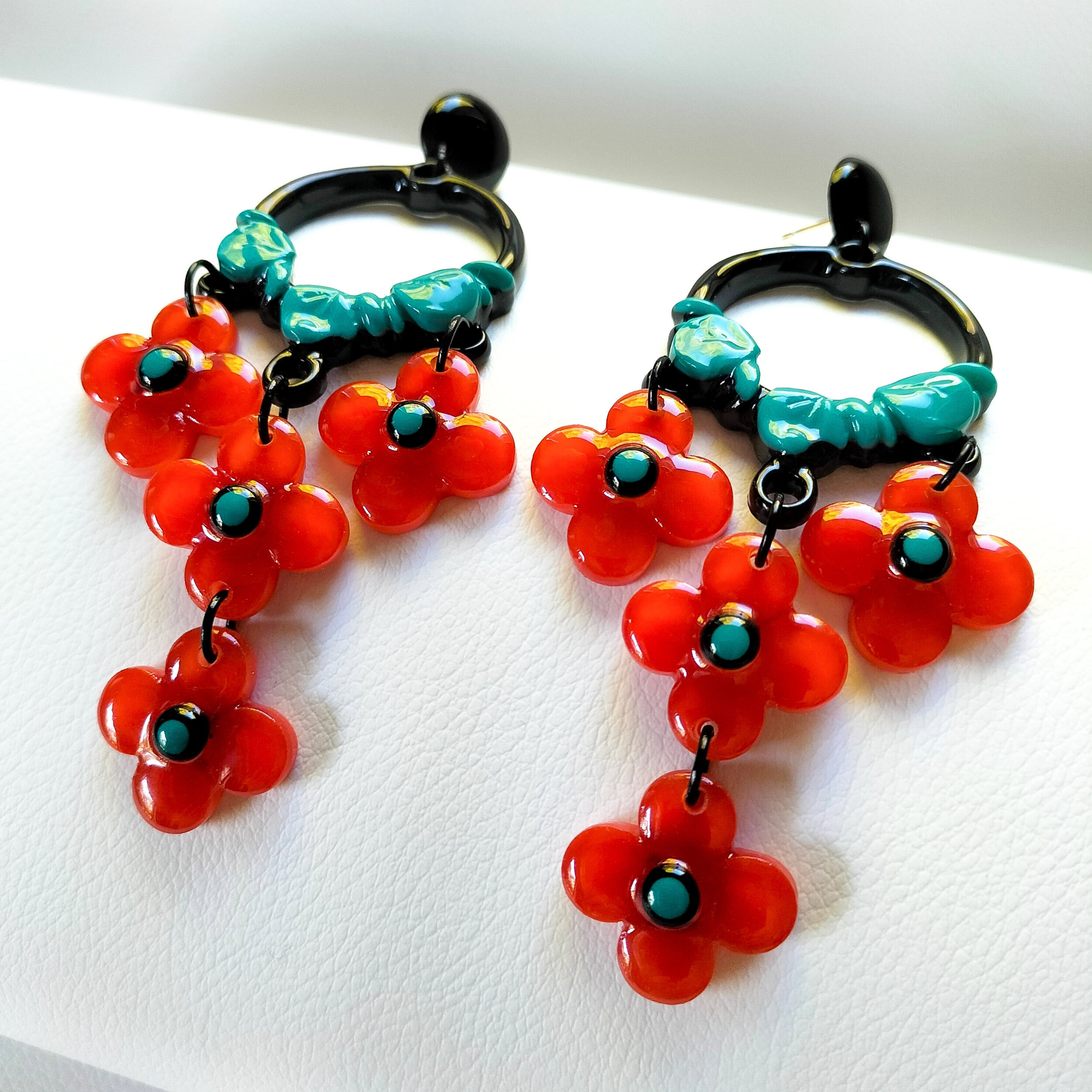 Boucles-d-oreilles-fleurs-oranges-hephaistos-xxl-5