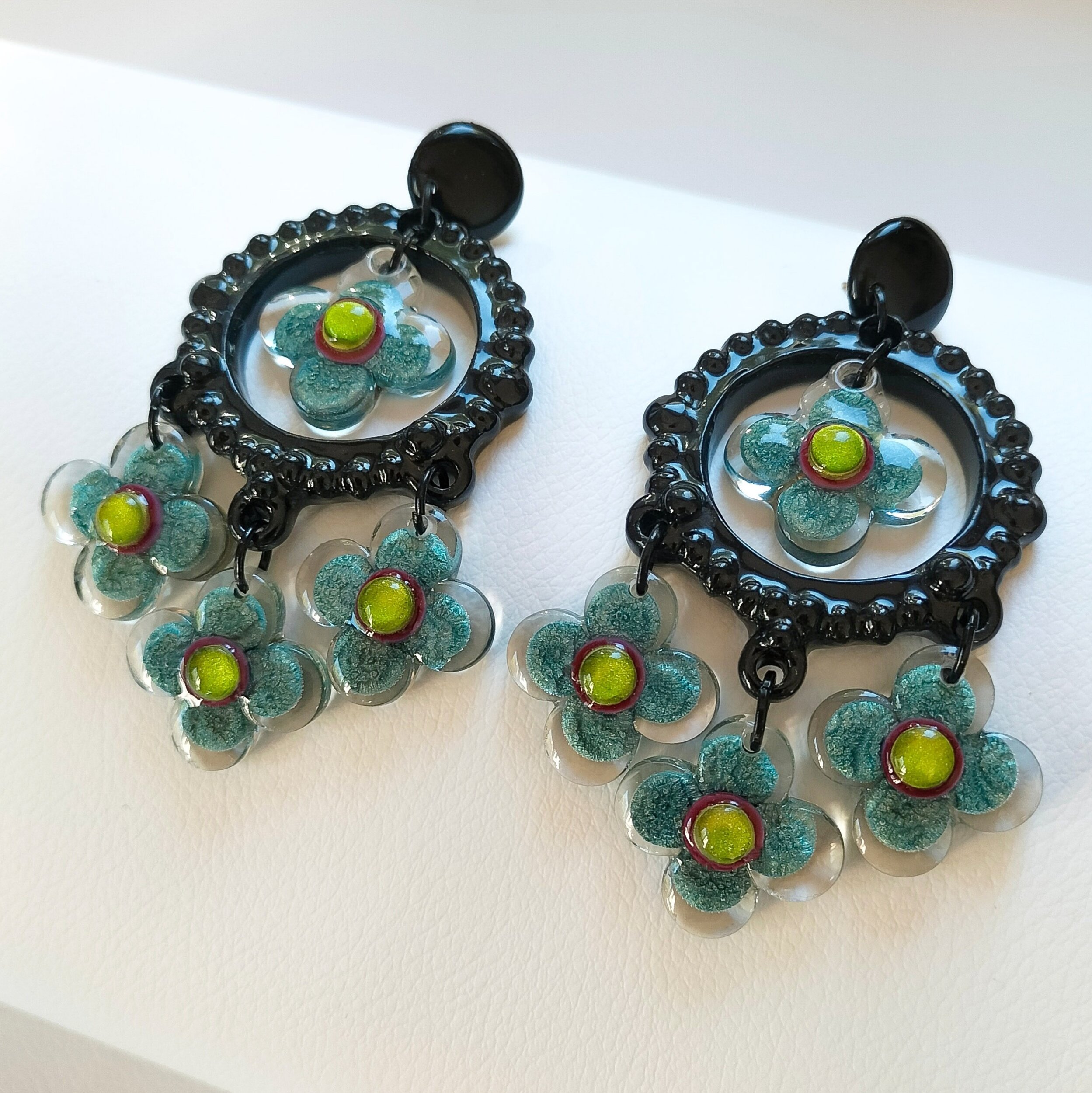 Boucles-oreilles-grandes-fleurs-argent-bleu-7-1